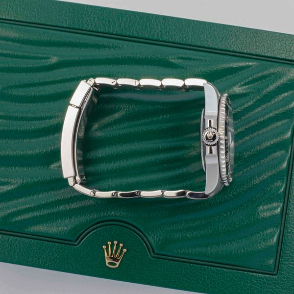 Rolex Submariner 126610 LN